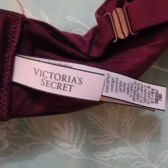 Victoria's Secret Purple Contoured Bra Intimates 34 F Or 34 DDD - Picture 8 of 8